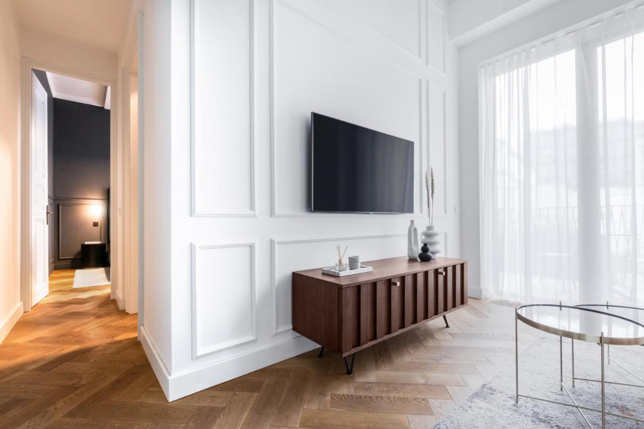 Turnkey I Premium Apartment Praga Esterno foto